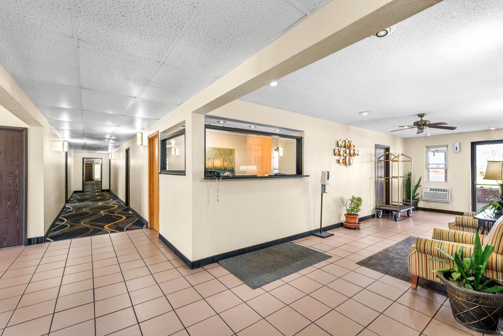 Americas Best Value Inn Decatur Exterior foto