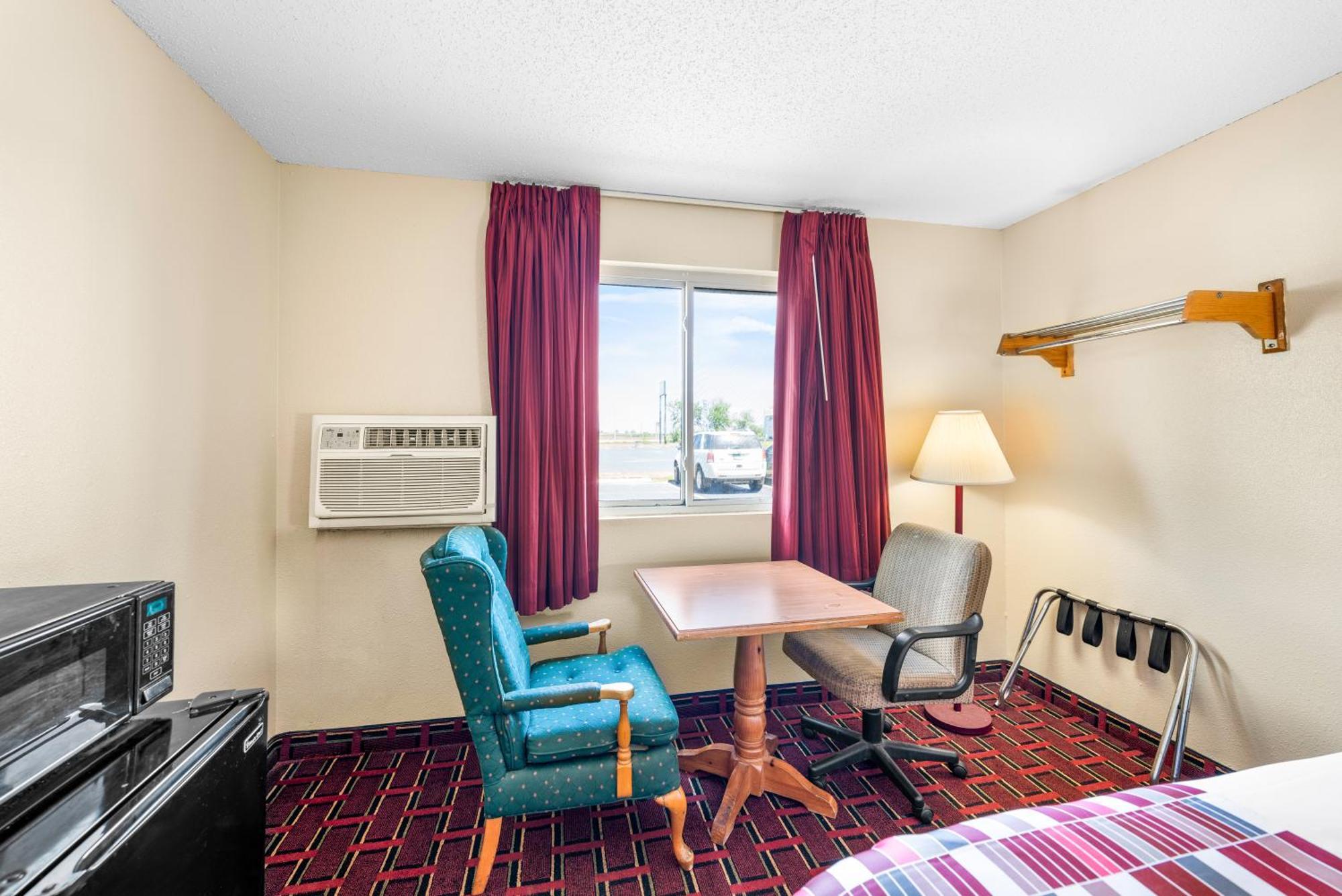 Americas Best Value Inn Decatur Exterior foto
